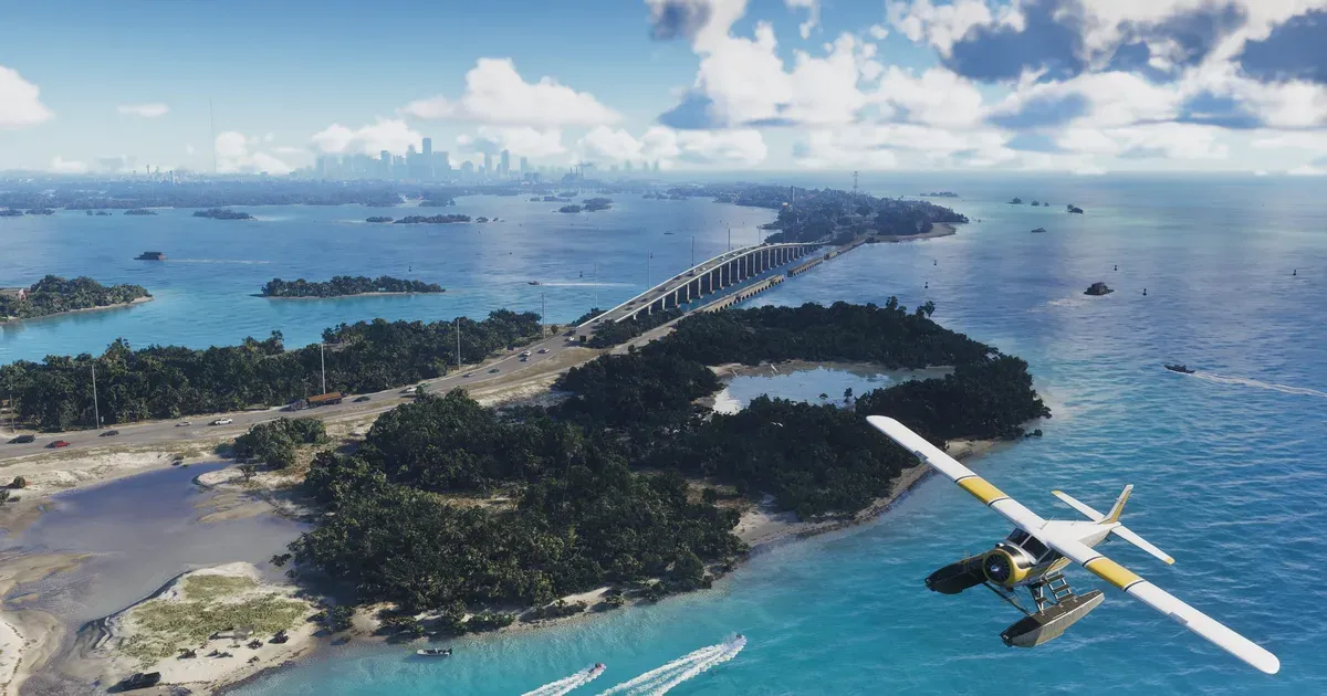 Un hidroavión sobrevolando el agua turquesa y las nubes en capas de los Leonida Keys en GTA 6